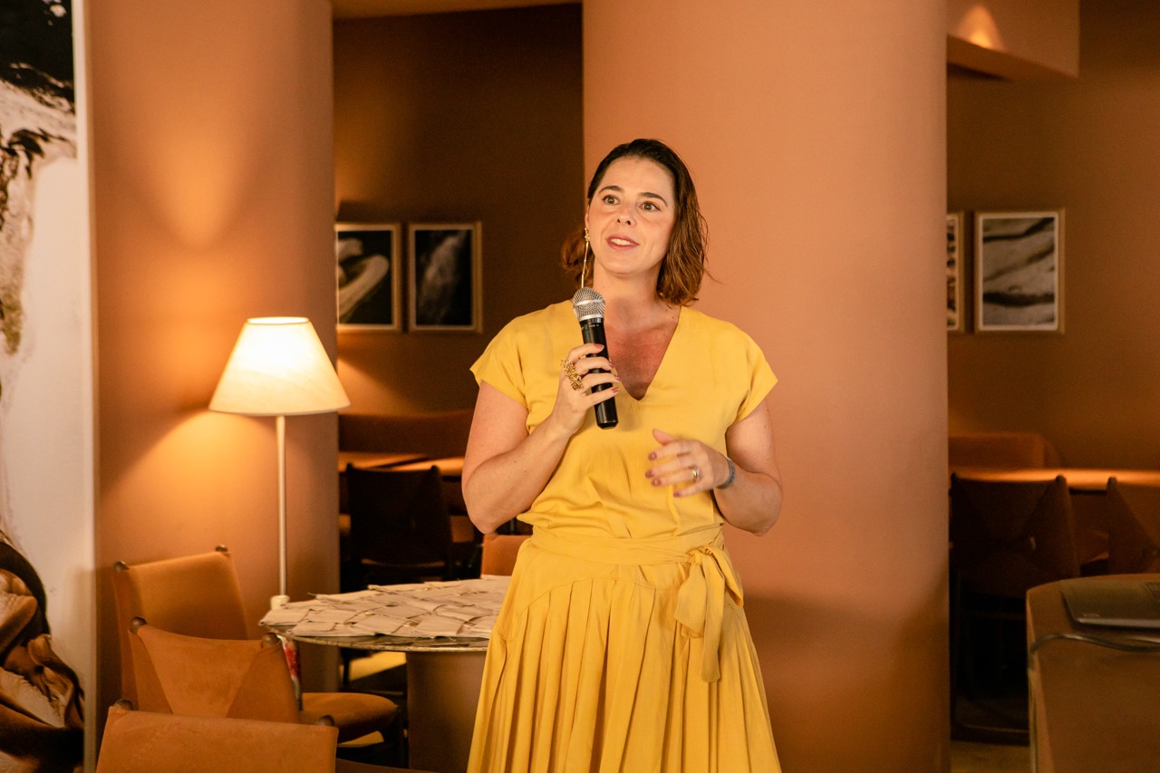 gabriela marcondes palestrando